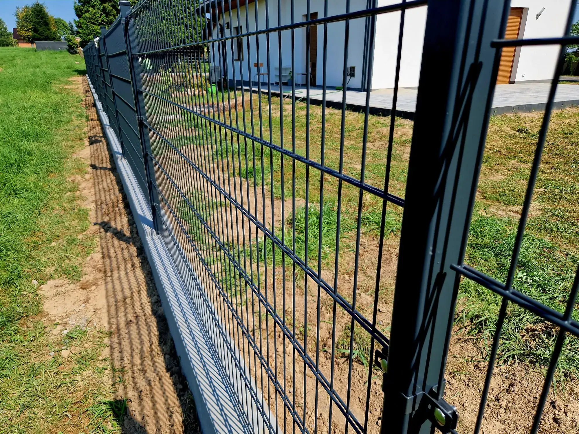 Trwałe ogrodzenie siatkowe KM-BUD (wzór 3)